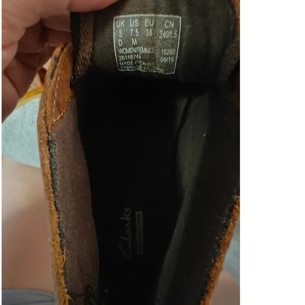 Brown Clarks original shoes sz 7.5 - Image 8