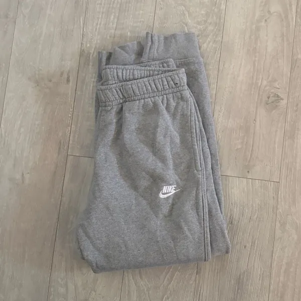 Nike Women's Grey Joggers-tracksuits - Image 9