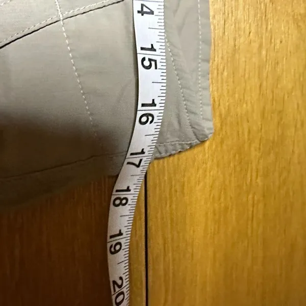 The North Face tan women’s Capri pants 10 - Image 10