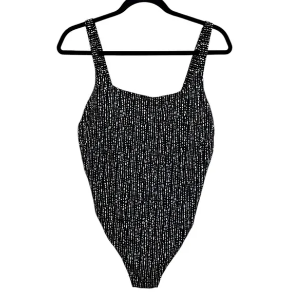 NEW Athleta Hermosa Printed One Piece Swimsuit - Size M - Image 3