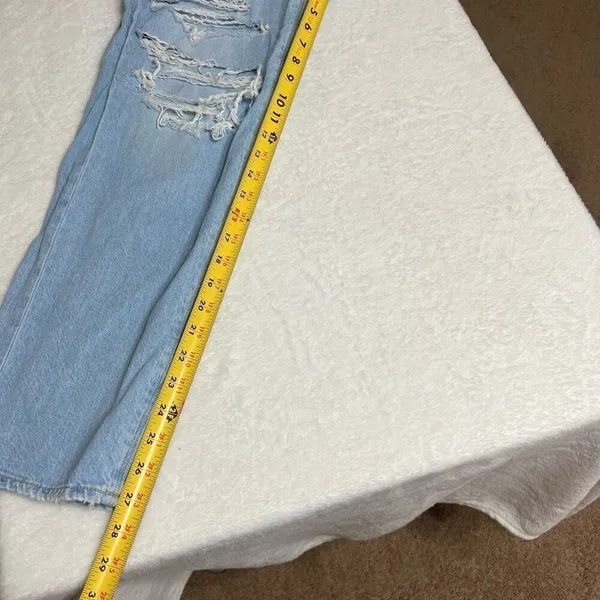 American Eagle Light Wash Mom Straight Jeans Distressed 8 Women - Image 10