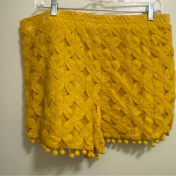 Xhilaration Womens Boho Bohemian Shorts XL Bright Yellow Flower Lace Pom Poms - Image 4