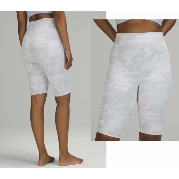 Lululemon Wunder Under Short 10” *Ribbed Size 8 Luxtreme Yoga Gray Bike Shorts - Image 2