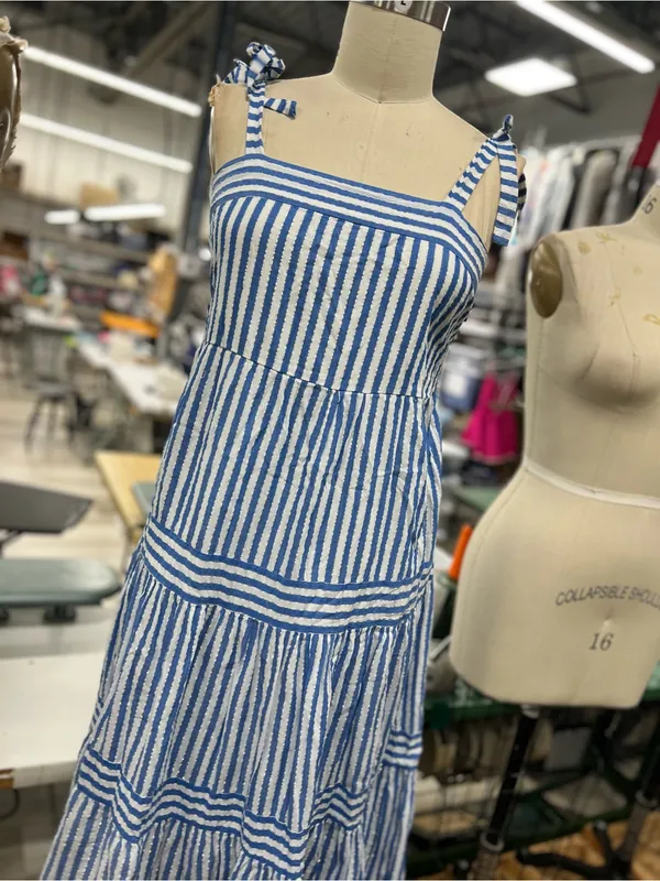 Blue and white striped midi dress with tie straps L - Image 2