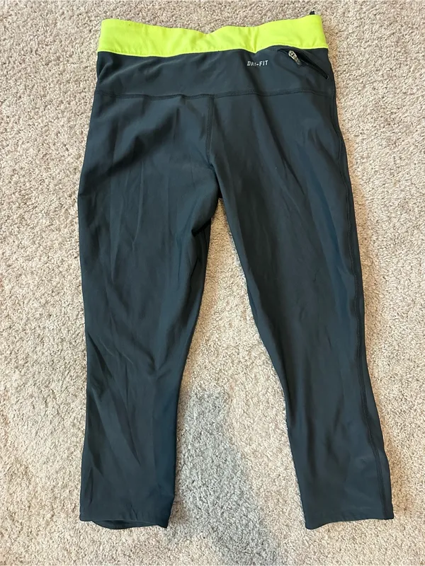 Nike Gray Capri Leggings with Neon Yellow Waistband - Image 2