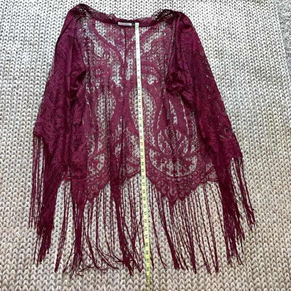 Emerette Burgundy / Wine Colored Lace Short Sleeved Kimono Size Small - Image 9