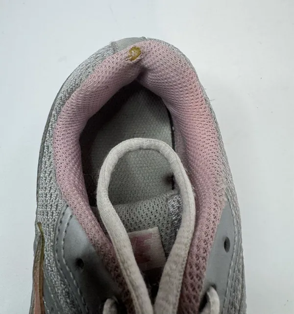 Nike Dart 7 Running Shoes Size 7.5 - Image 10