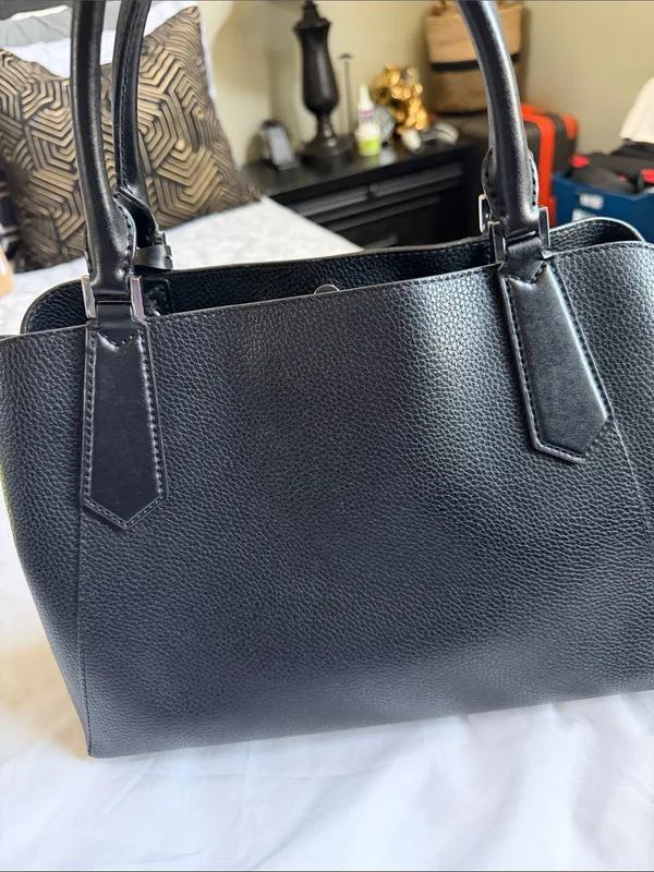 Michael Kors Black Pebbled Leather Tote - Image 3
