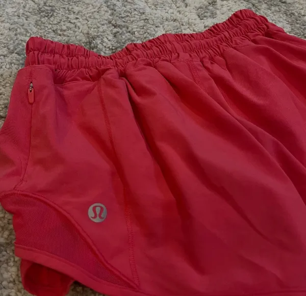 Pink Hotty Hot Shorts Lululemon 2.5" - Image 3