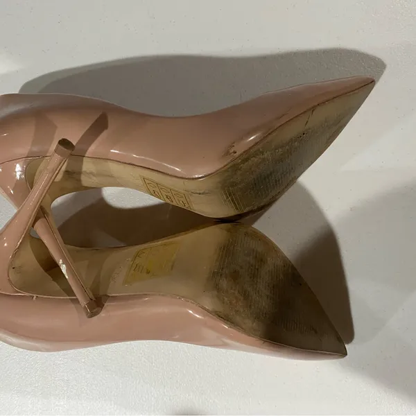 Nude pink heels size 8 - Image 4