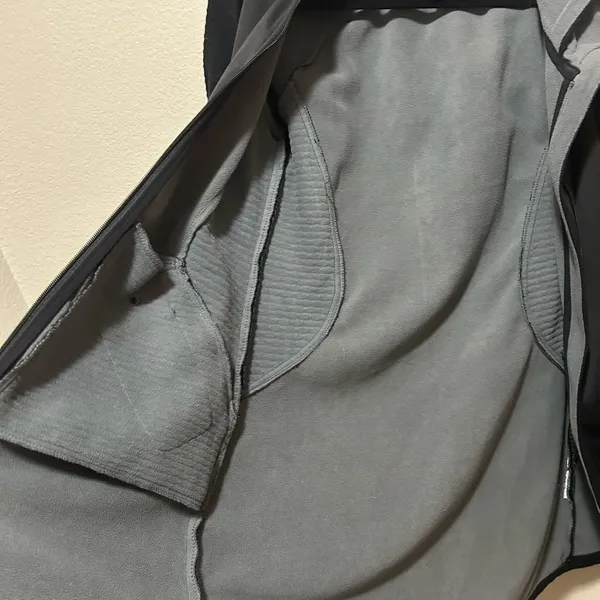 Bench Black Longline Softshell Fleeced Lined Hoodie Jacket Size Large Zip Up - Image 3