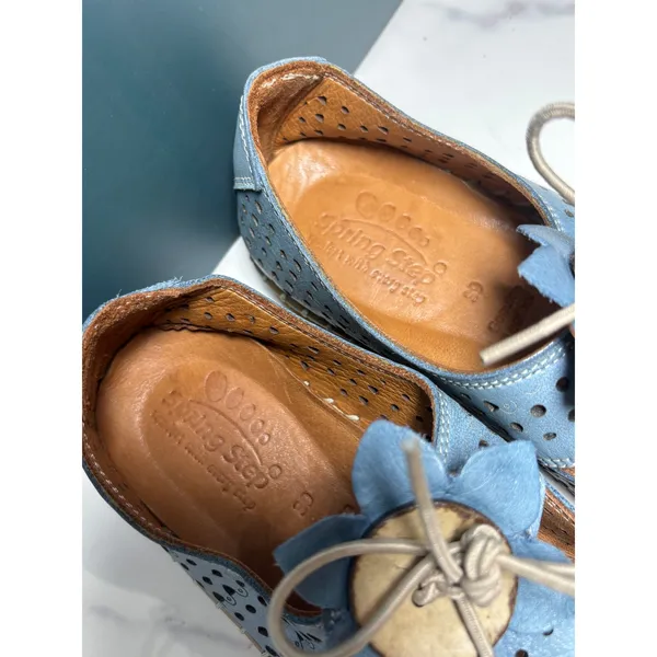 Spring Step Frieda Blue Leather Perforated Flower Loafers Flats Size 39 - Image 5