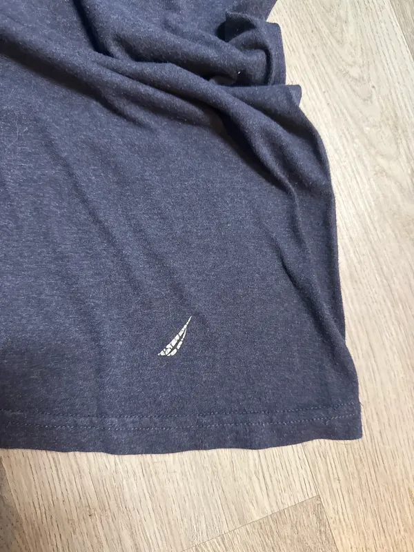 Nautica tee shirt  - Image 4
