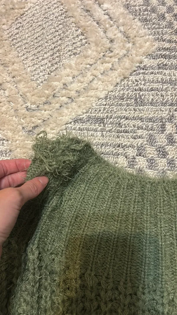 Green Cropped Sweater Boutique - Image 2