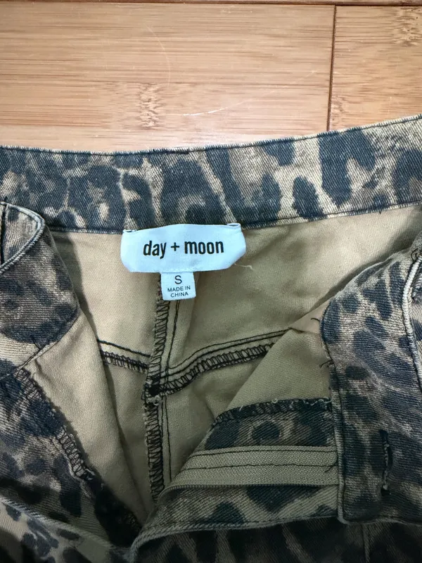 Cheetah Print Palmetto Moon Jeans - Image 3