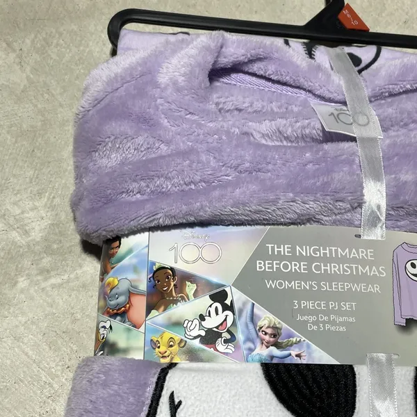 Disney The Nightmare Before Christmas Women's 3-Piece Family Pajama Set, AOP Size M - Image 4