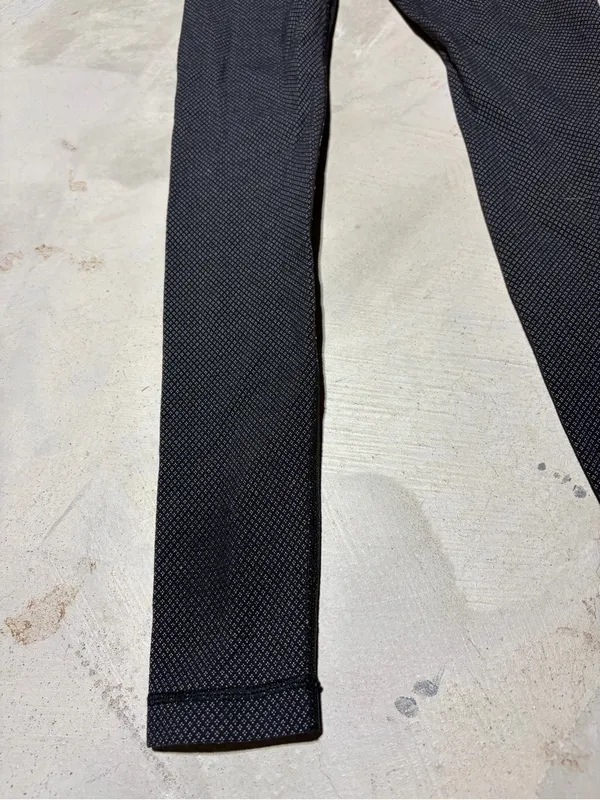 Lululemon patterned Leggings 4 - Image 4