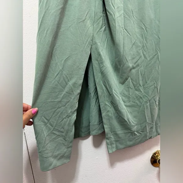 Anthropologie Jersey Midi Skirt in Sage Green Size Small with slit - Image 5