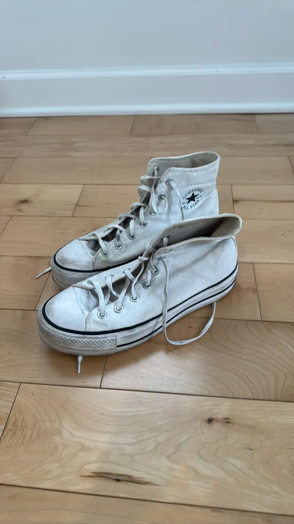White Converse Platform High-Top Chuck Taylor - Image 2