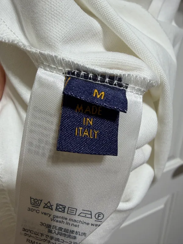 Brand tshirt white men M Size M - Image 3