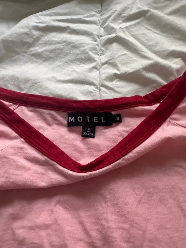 Motel rocks tee - Image 2