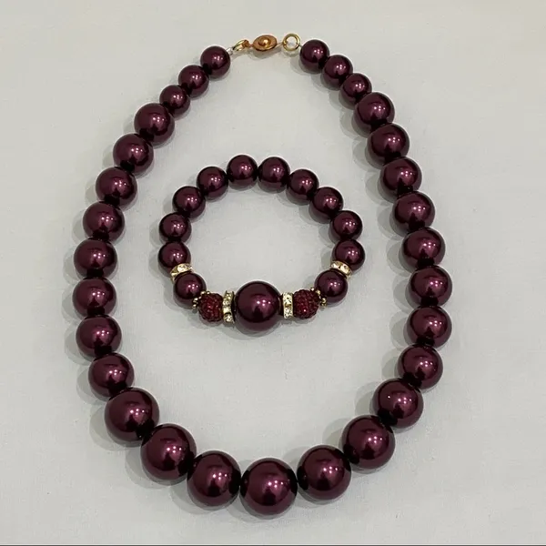 Burgundy Glass Pearl Necklace/Bracelet Set - Image 5