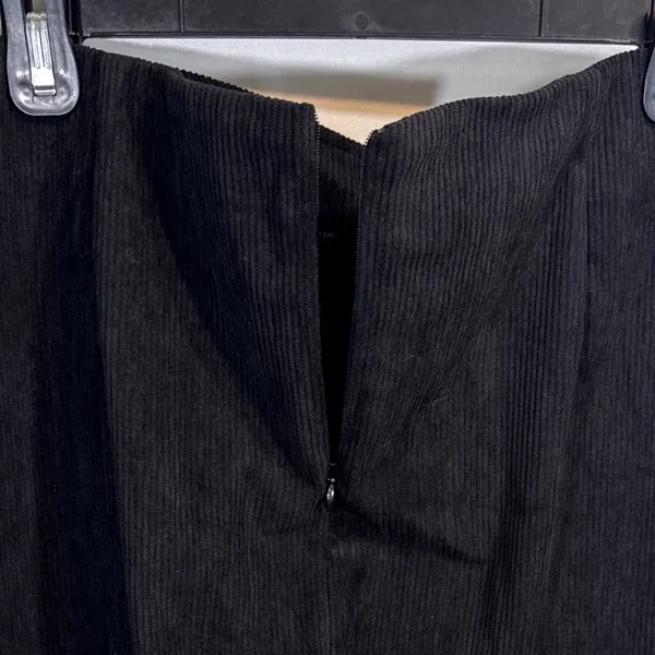 Halara Black Corduroy Mini Skirt W/ built in Short Womens XL NWT Preppy Academia - Image 5