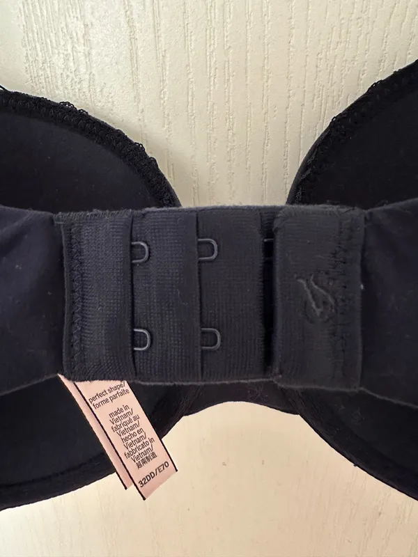 Victoria Sport Victoria's Secret Woman’s Push Up Bra Navy Padded Bra, Sz 32DD - Image 6