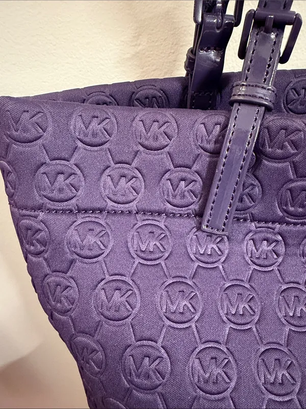 Michael Kors Jet Set Neoprene Tote - Image 3