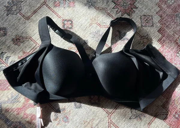 Victoria’s Secret Knockout Sports Bra - Image 4