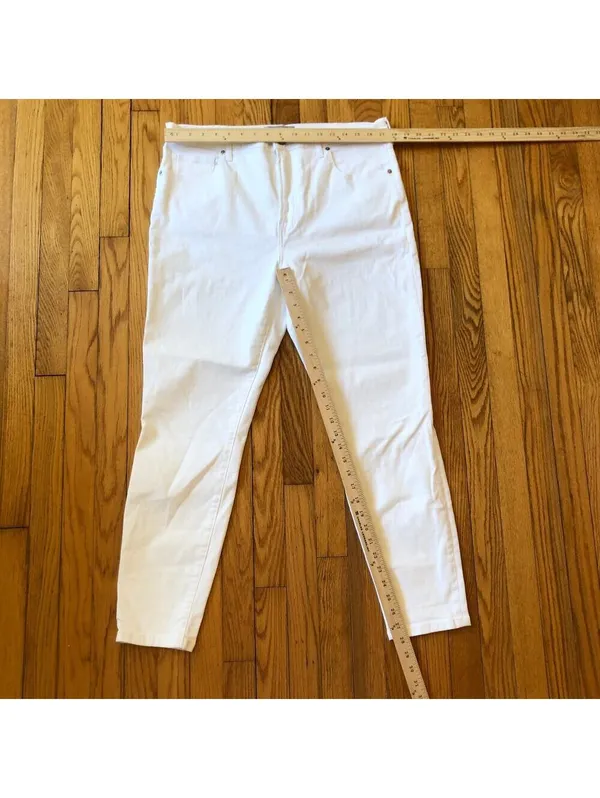Everlane NWOT Women's White The High Rise Skinny Jean Size 33R - Image 2