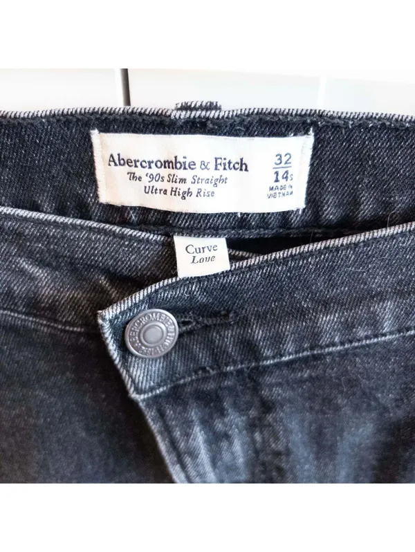 Abercrombie & Fitch 90s Ultra High Rise Black Jeans Women 32 - Image 9