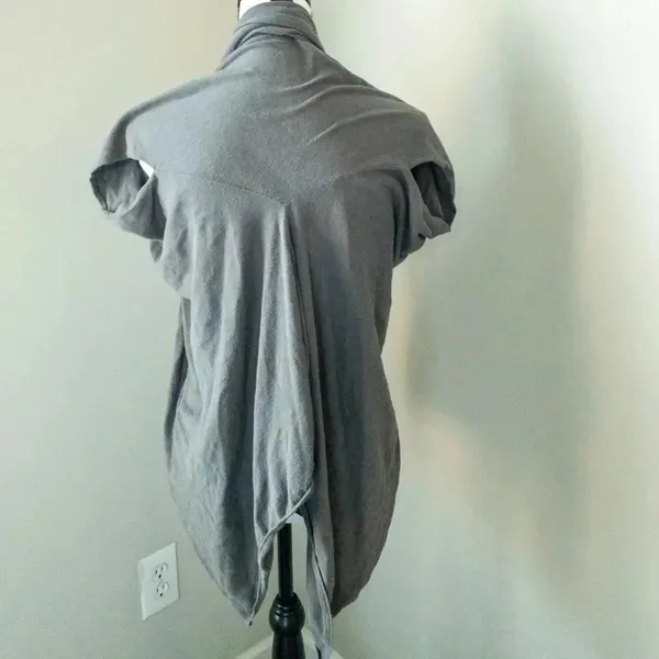Xhiliration Gray Sweater‎ SM - Image 2