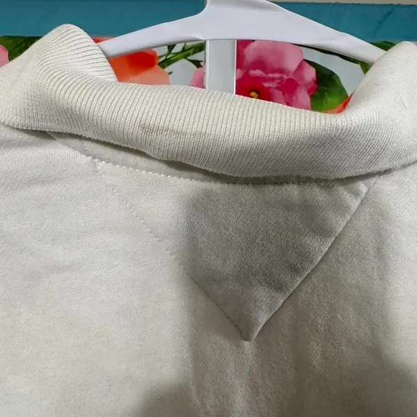 S167. Tommy Hilfiger white quarter zip sweatshirt Size M - Image 3