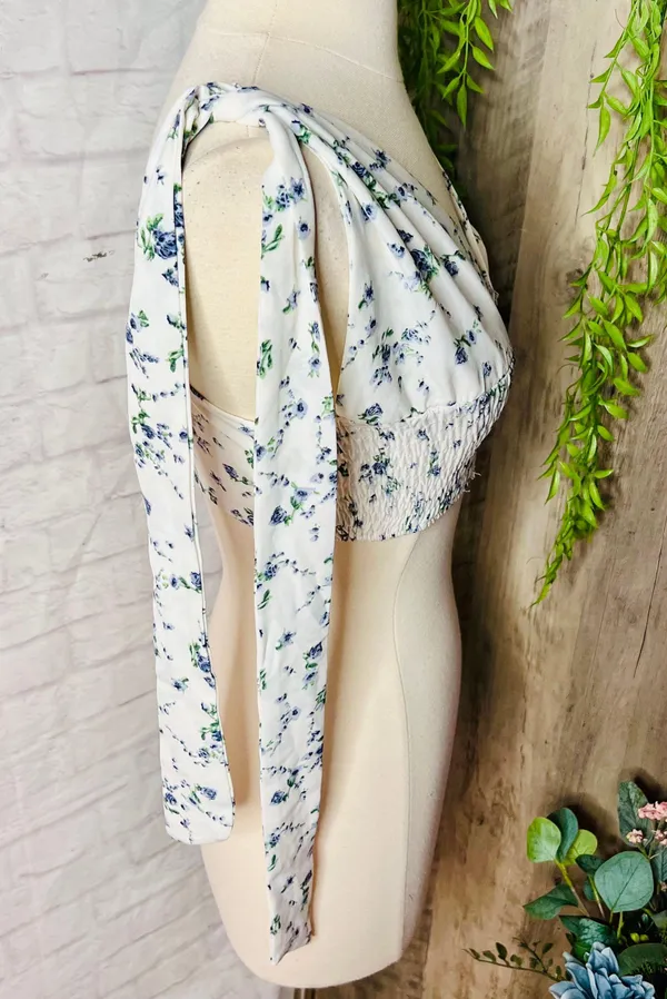 Boutique Floral Crop Top - Image 8