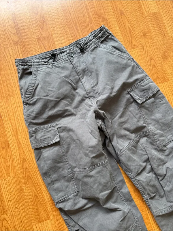 Brandy Melville Jemma Cargo Pants - Utility Style - Image 3