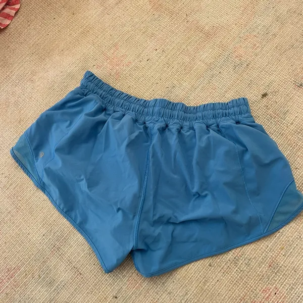 Lululemon hotty hot short 2.5 inch - Image 2