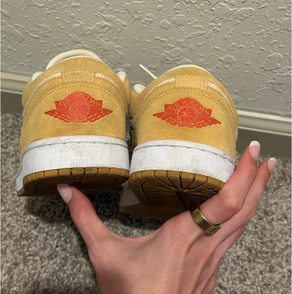 Nike Women’s Air Jordan 1 Low SE 'Twine' - Image 9