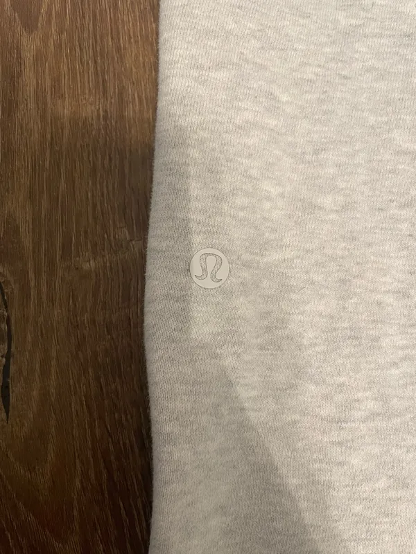 Lululemon size 0 Scuba Joggers in Core Ultra Light Grey - Image 3