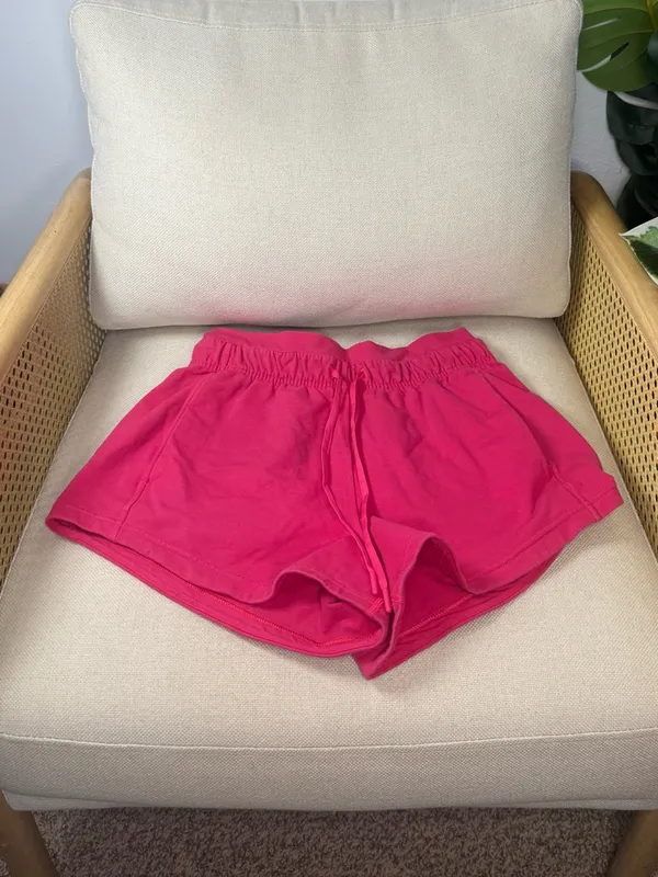 Lululemon Inner Glow Short 3" *Terry Size 6 - Image 3