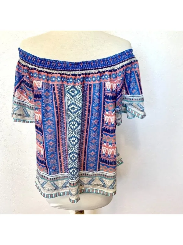 Flying Tomato Cold-Shoulder Aztec Top - Size L - Image 2