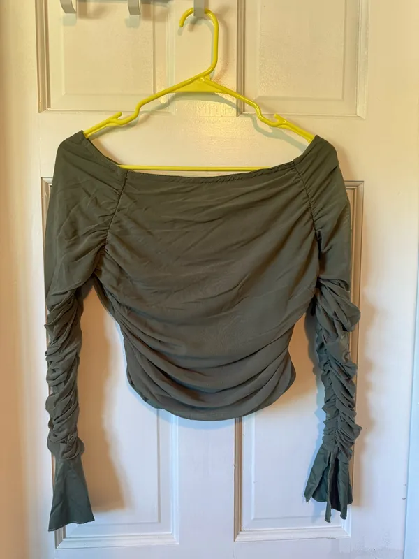 Princess Polly Moreno Off-The-Shoulder Top - Image 4