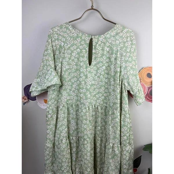 &Merci Green & White Floral V-Neck Shift Tiered Dress - Size - Small - Image 2