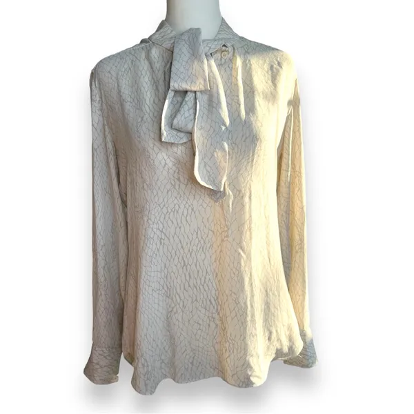 Babaton Textured Tie-Neck Long Sleeve Button-Down Blouse Size XS - Image 10