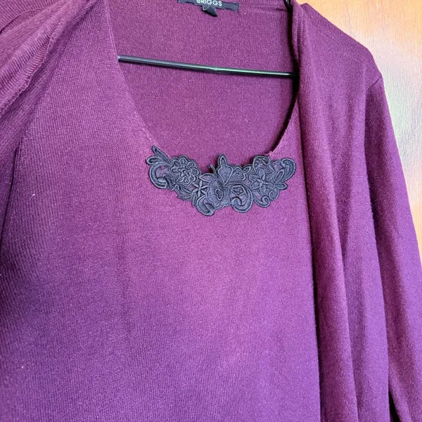 Briggs New York Size‎ 8 Plum Knit Cardigan Sweater set with Black Lace tank atttached. - Image 3