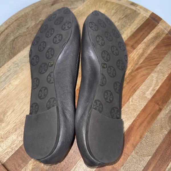 Tory Burch Grey Leather Scrunch Ballet Flats Size 8.5 Medallion Logo - Image 12