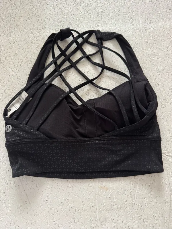 Lululemon black geometric design criss cross sports bra padded US 4 workout - Image 4