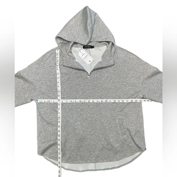 Gray oversized modern sporty chic simple travel hoodie 1/4 zipper pockets NWT M - Image 9
