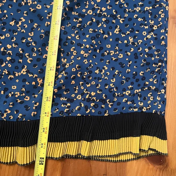 Current Air Women's Blue Speckled Long Sleeve Accordion Hem Blouse Size‎ Medium - Image 7