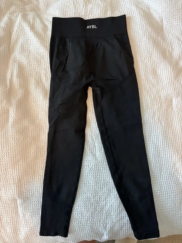 AYBL Leggings Black - Image 3